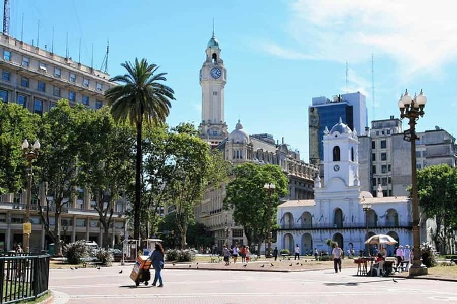 5hs Small Group City Tour of Buenos Aires with Street Food - Key points at a glance