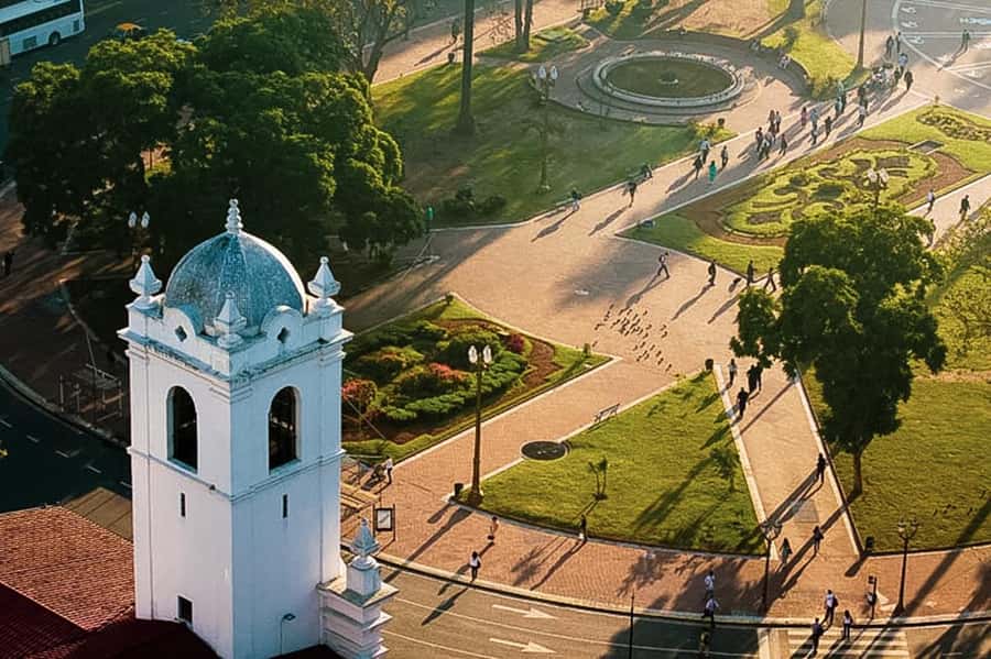 5hs Small Group City Tour of Buenos Aires with Street Food - Why this tour works as a first look at Buenos Aires