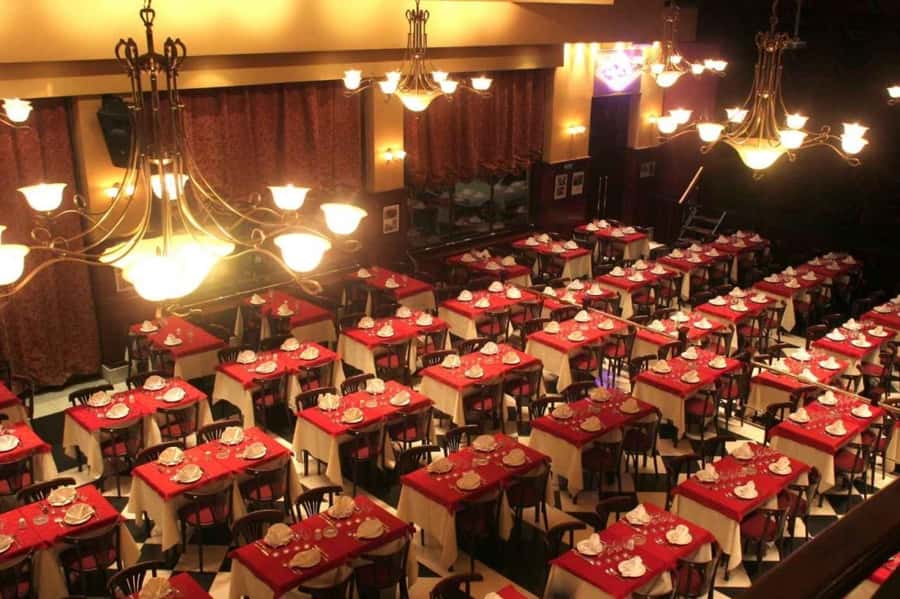 BA: Tango Show and Optional Dinner at Esquina Homero Manzi - What the 70-minute tango show delivers