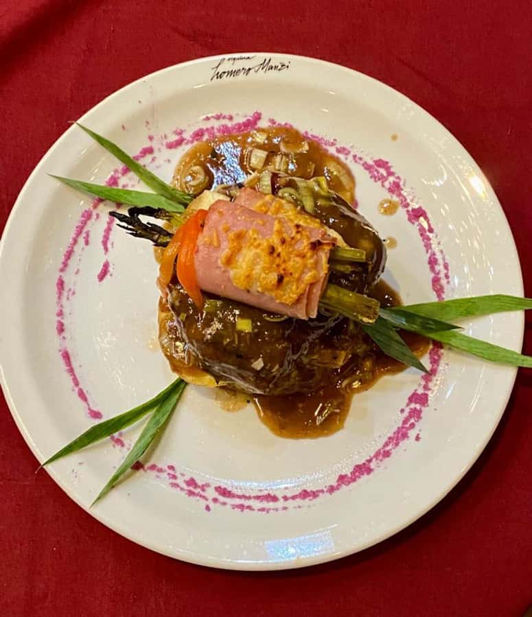 BA: Tango Show and Optional Dinner at Esquina Homero Manzi - Seating, service, and the feel of the restaurant