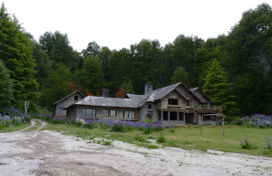 Bariloche: German Immigration and History Walking Tour - Erich Priebke’s former home