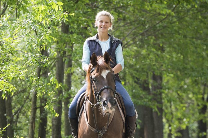Bariloche Horseback Riding & Traditional Argentine Barbecue Tour - Two hours on quiet horses