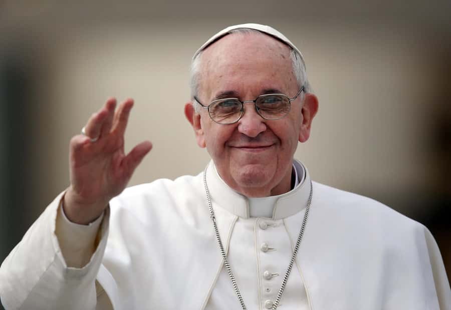 Buenos Aires 3-Hour Small Group Pope Francis Tour - Baptism at Mary Help of Christians and St. Charles