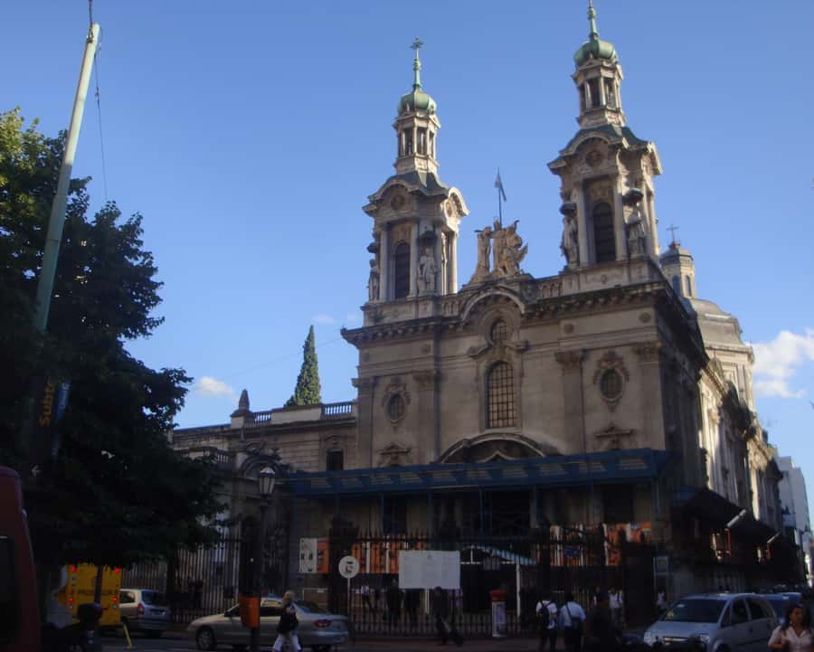 Buenos Aires 3-Hour Small Group Pope Francis Tour - Flores and the home of young Jorge Bergoglio
