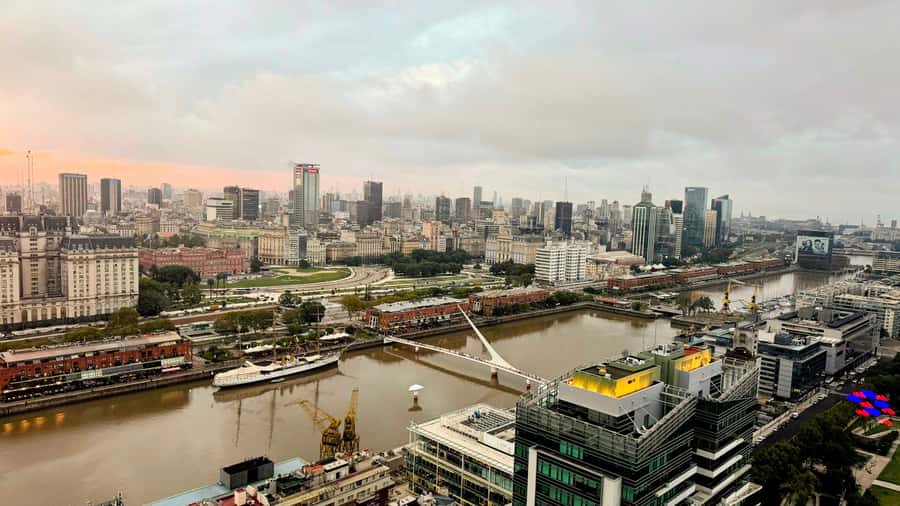 Buenos Aires After Dark: A City Lights & Sunset Experience - What the private format really adds