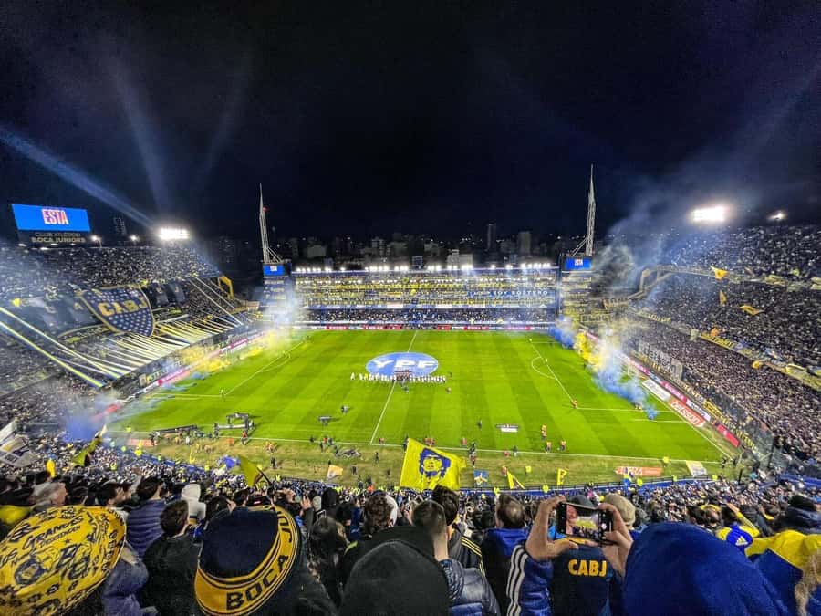 Buenos Aires: Boca Juniors Game with Transport & Local Guide - Walking to La Bombonera before kickoff