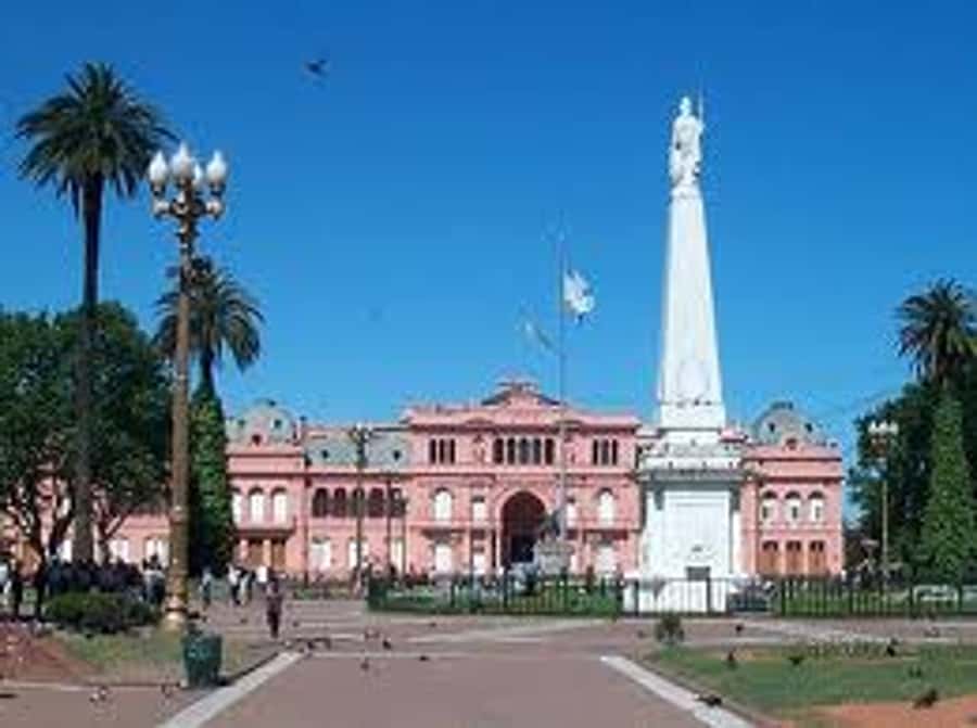 Buenos Aires City Tour with Luxury Lunch - A Fast Way to Meet Buenos Aires