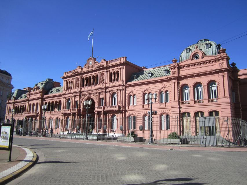 Buenos Aires: Culture and History Private Tour - San Telmo: an atmospheric extra, not a guaranteed walk