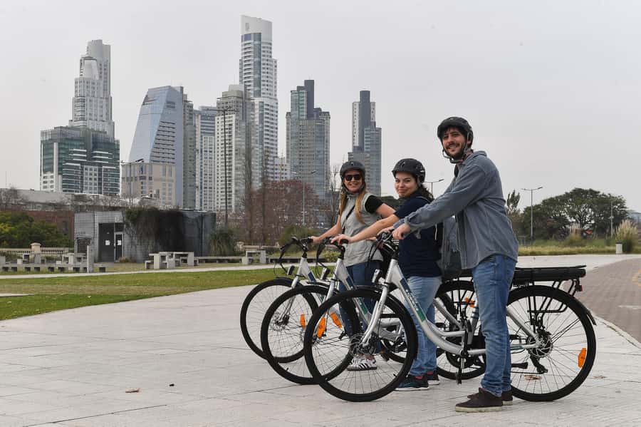 Buenos Aires: E-Bike Tour in the South Circuit of Buenos Aires - Plaza de Mayo and the old Monserrat core