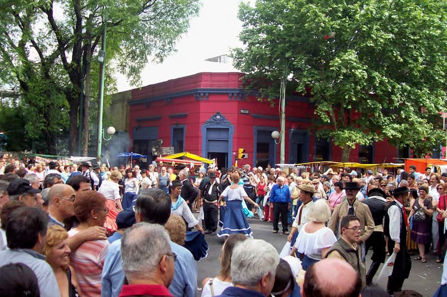 Buenos Aires Fairs: San Telmo & Mataderos Cultural Tour - Mercado de San Telmo for food and artisan goods