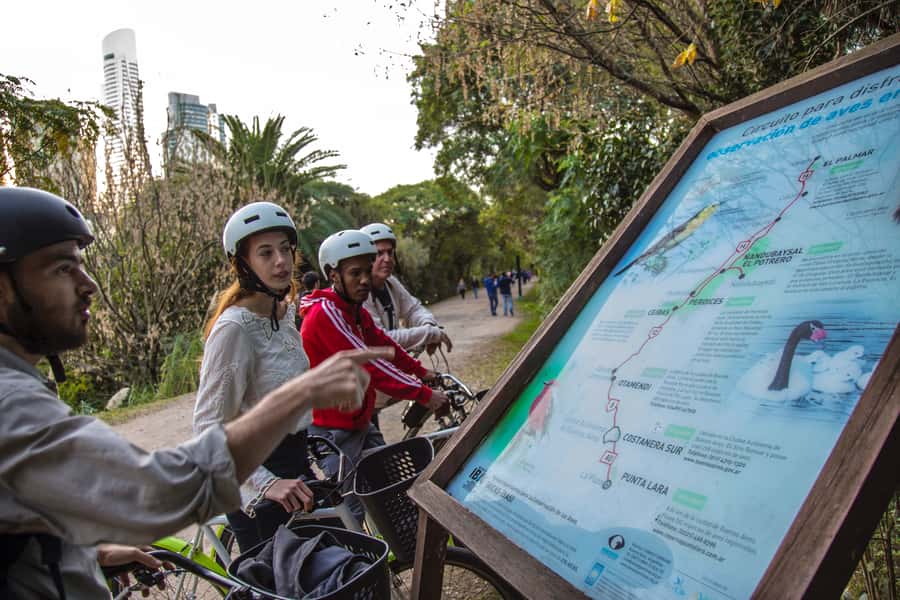 Buenos Aires: Full Day Bike Tour with Lunch - Recoleta and the cemetery from outside