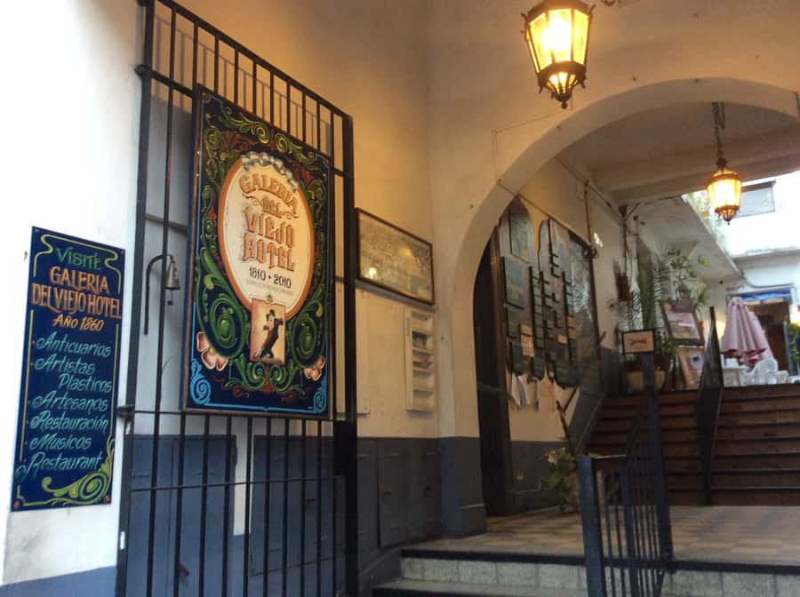 Buenos Aires Full-Day City Tour - La Boca and Caminito: color, art, and a short visit