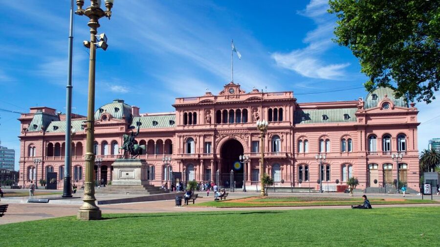 Buenos Aires: Half-Day Sightseeing Tour with 2 Stops - A practical way to use this tour