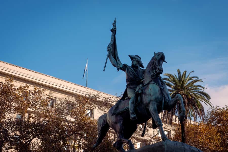 Buenos Aires: Historic Buenos Aires Landmarks & Icons Tour - The Garay Monument and Buenos Aires’ second founding