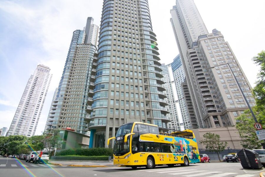 Buenos Aires Hop-On Hop-Off Bus and Exclusive Benefits - The audio guide: useful, but uneven