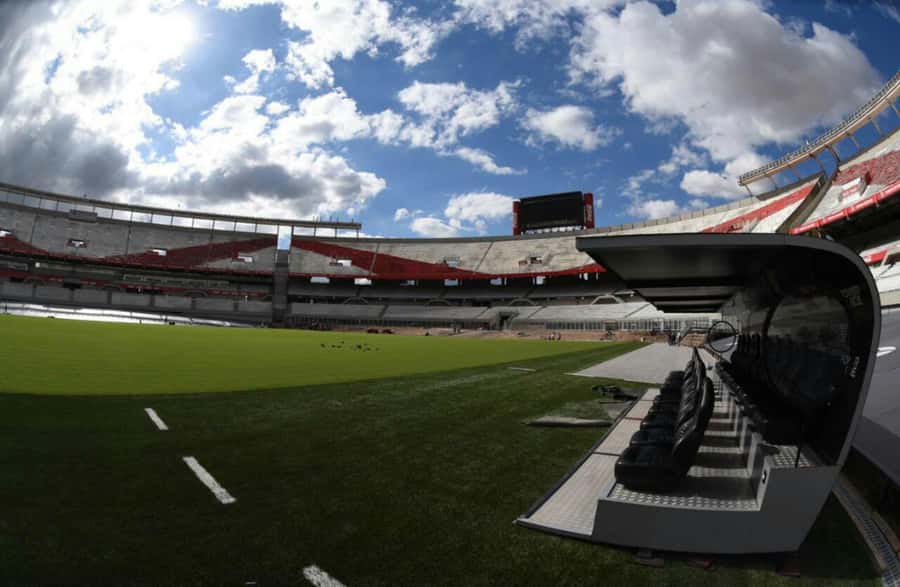 Buenos Aires: Hop-On Hop-Off Bus and Football Museums - Key points to know before you go