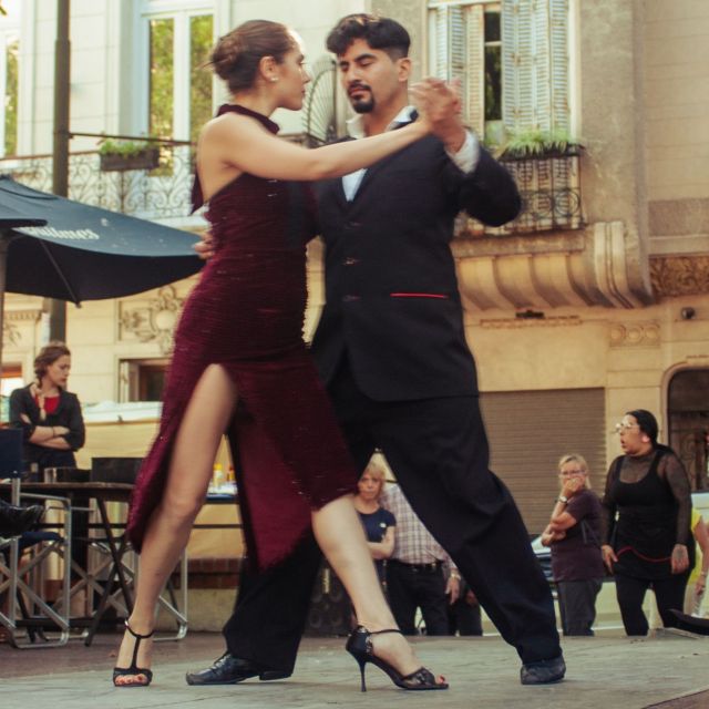 Buenos Aires: Intimate Tango Experience - From the dance hall to intimate milongas