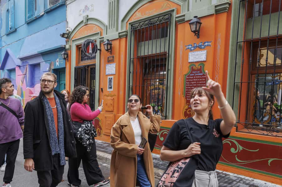 Buenos Aires: Local Foodie Adventure with Sherpa Food Tours - The bodegón stop: milanesa, tortilla, fainá, and wine