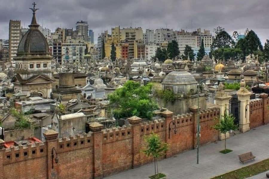 Buenos Aires: Montserrat, San Telmo, La Boca, and Puerto … - La Boca: Boca Juniors and the color of Caminito
