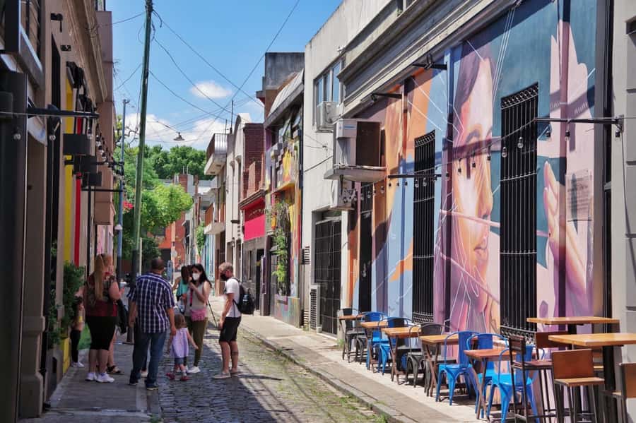 Buenos Aires: Palermo Soho Guided Walking Tour - Graffiti passages and street painting