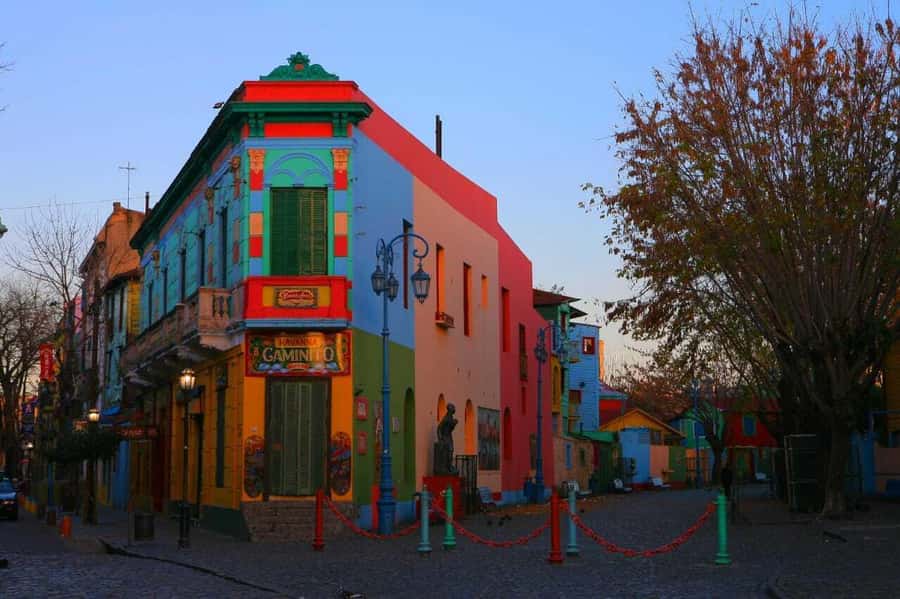 Buenos Aires: Panoramic Bus Tour - San Telmo: old streets and tango culture