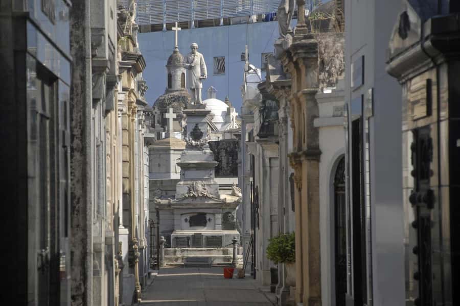 Buenos Aires Premium City Tour - Guides, language and the quality of the commentary