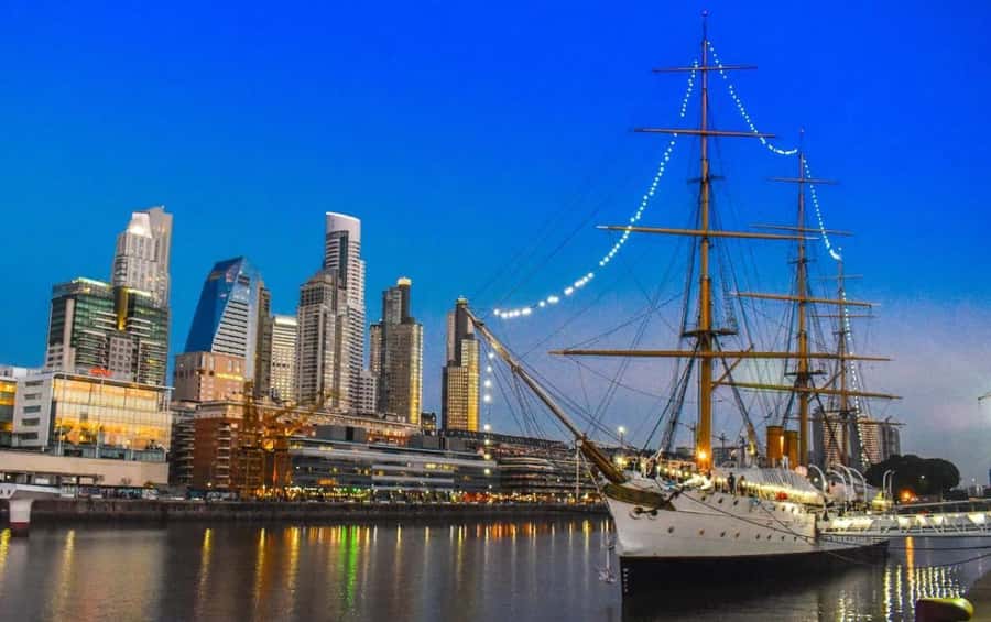 Buenos Aires Premium city tour with street food - Why this five-hour route works well