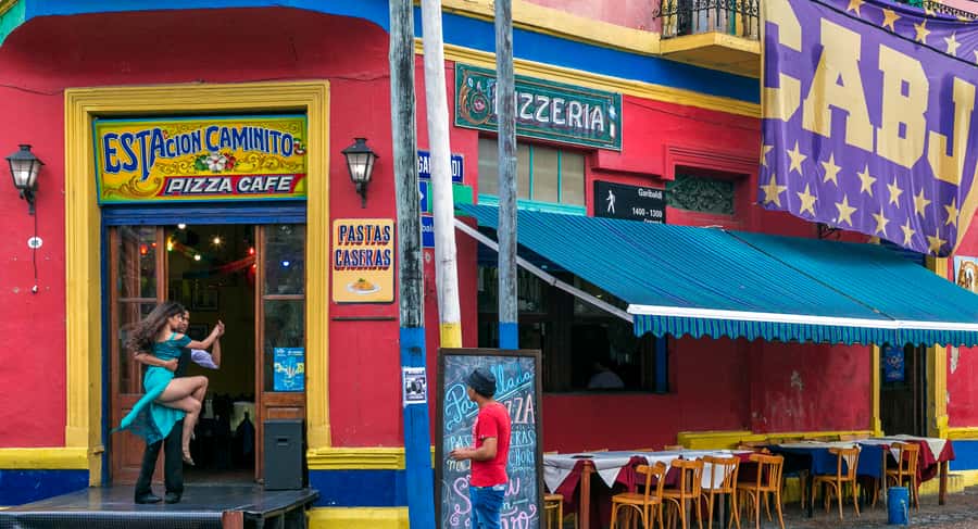 Buenos Aires: Private Photo Tour for Ammateur Photographers - San Telmo’s cafés, square, and market