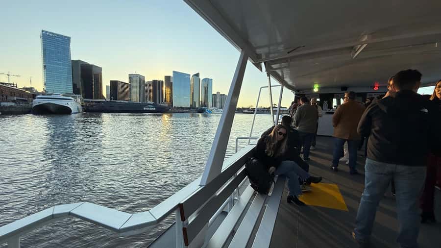 Buenos Aires: Puerto Madero Sunset Cruise with Open Bar - Following the Rio de la Plata route