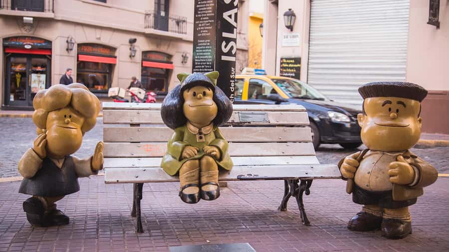 Buenos Aires: San Telmo and Market Guided Walking Tour - The guides make the difference