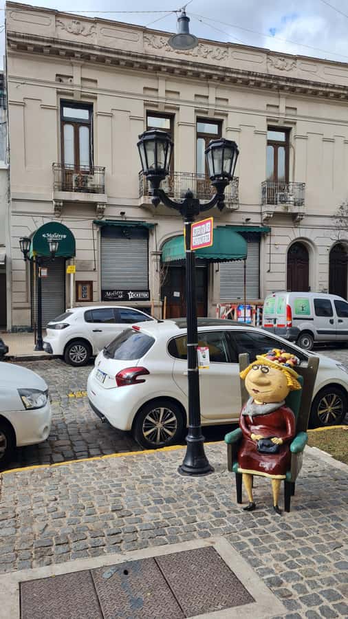 Buenos Aires: San Telmo, History, Bars, and Tango! - Tango stops, bars, and the difference between venues