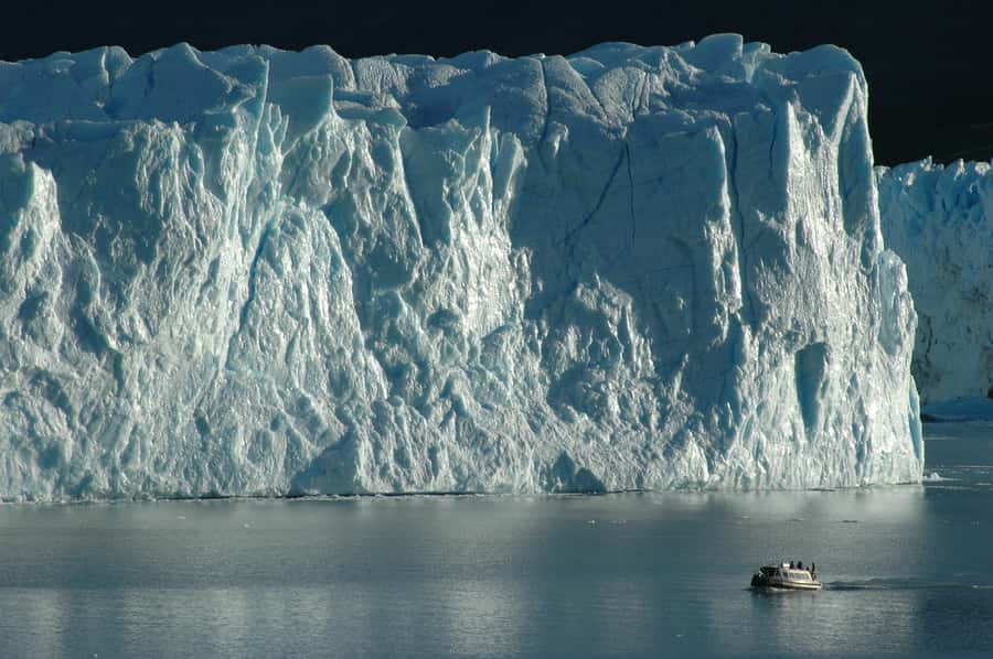 Calafate: Perito Moreno Glacier Guided Full-Day Tour - Timing, comfort, and the return to El Calafate