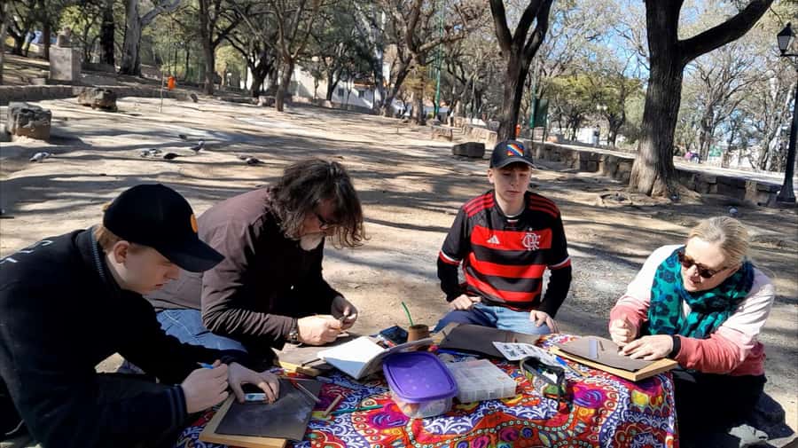 City of Salta: Alpaca and leather handicraft workshop in the open air! - Choosing between a wallet, card holder, and bracelet