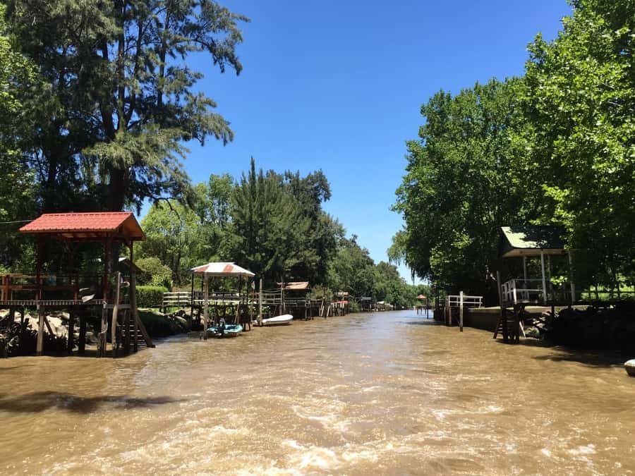 Classic Tour and Sailing in Tigre and Delta - The 40-minute boat ride through the Delta