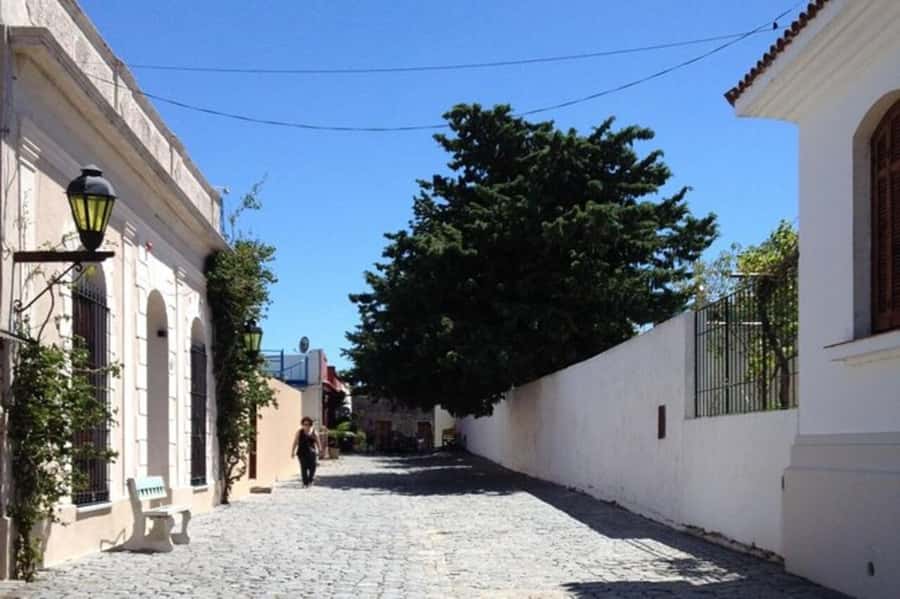 Colonia del Sacramento: Small-Group Day Trip - Key points to know before booking