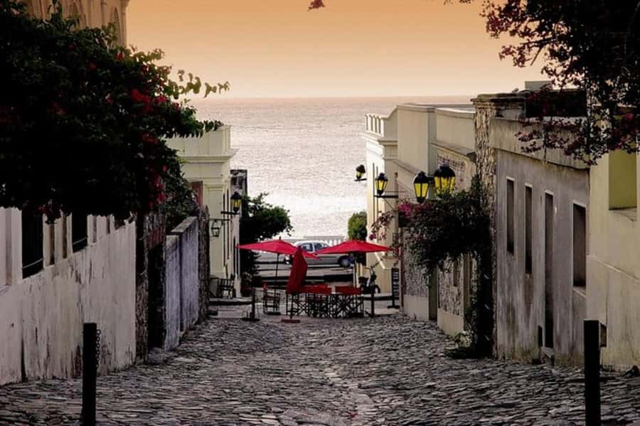 Colonia del Sacramento: Small-Group Day Trip - Calle de los Suspiros and the old city gate