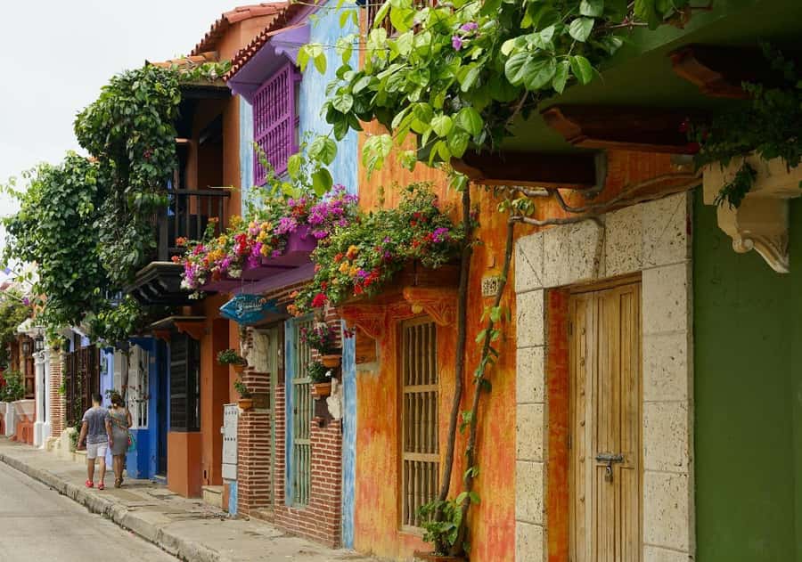 Colonia del Sacramento: Small-Group Day Trip - Plaza Mayor and your free time