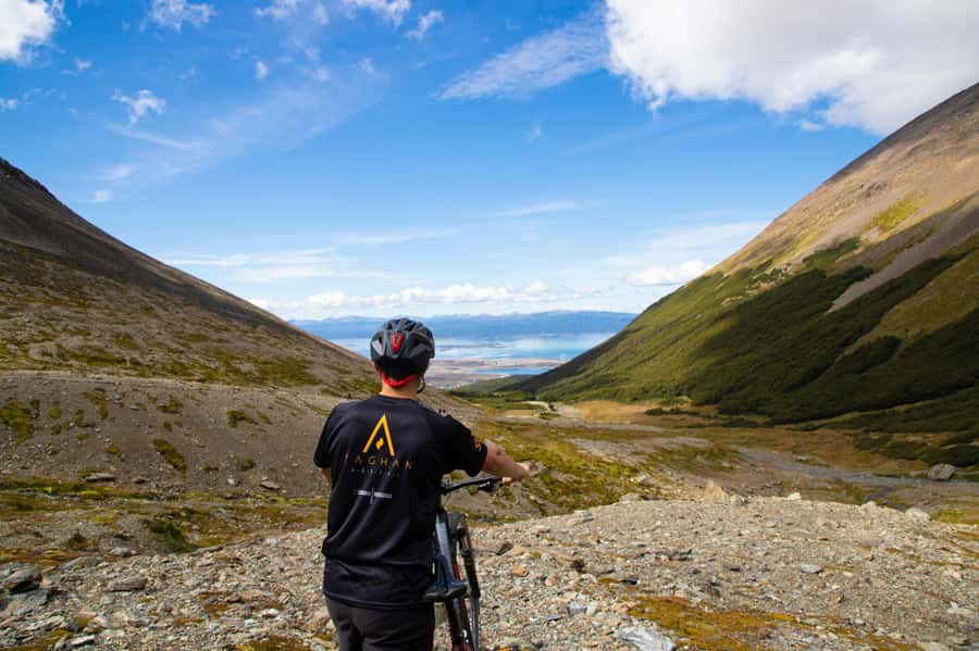 E-BIKE Beagle Viewpoint - Bahía Encerrada gives you a gentle start