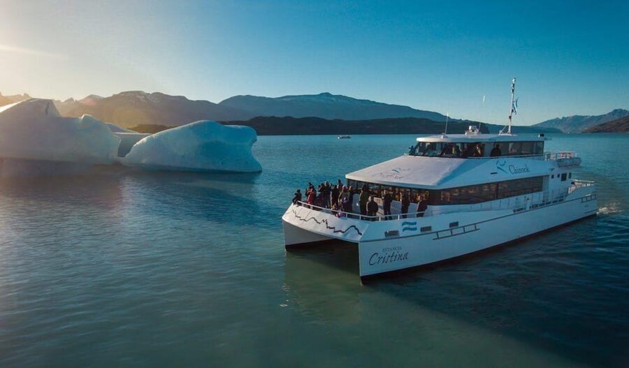 El Calafate: Glacier Cruise & Trekking at Estancia Cristina - Returning to Punta Bandera and El Calafate