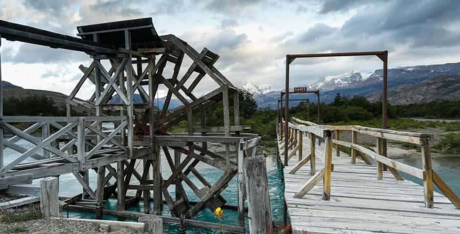 El Calafate: Glacier Cruise & Trekking at Estancia Cristina - Sailing among icebergs on Lago Argentino