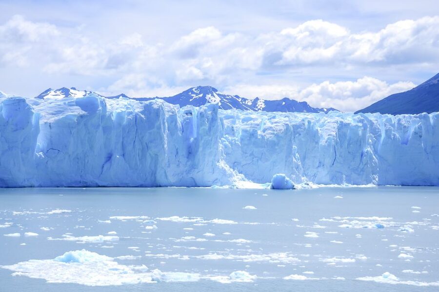 El Calafate: Glaciers Gourmet Experience - Full Day Cruise - Canal de los Témpanos and the Perito Moreno option
