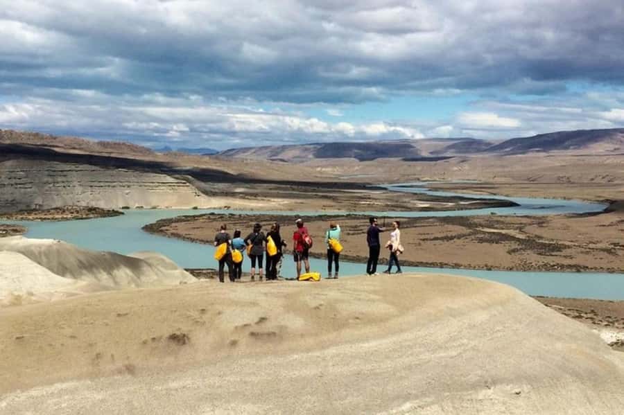 El Calafate: Kayak and Hike La Leona River Tour - What the 8-hour schedule really gives you