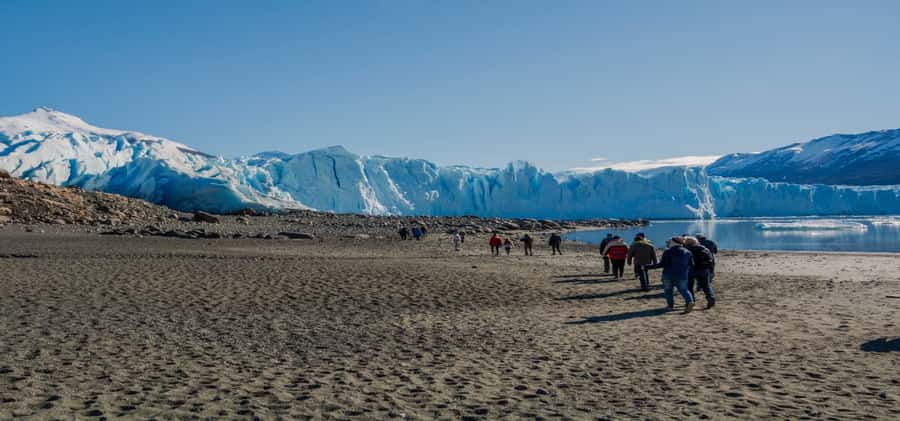 El Calafate: Safari Azul Los Glaciares Trekking Tour - What Makes This Day Special