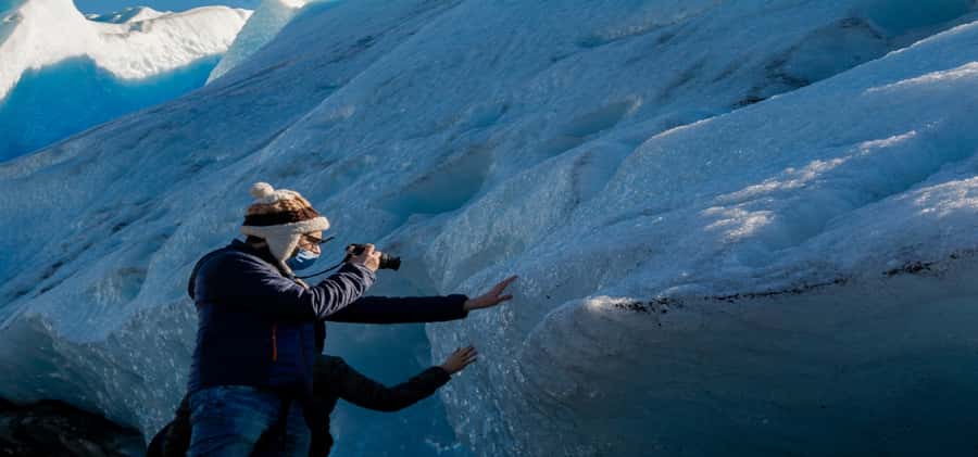El Calafate: Safari Azul Los Glaciares Trekking Tour - Crossing Lago Rico by Boat