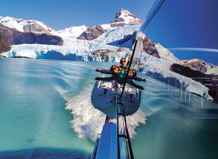 El Calafate: Spegazzini and Upsala Glaciers Boat Tour - What the photographer issue means for you