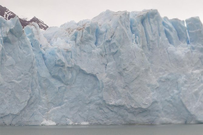 Excursion to the Perito Moreno Glacier, with guide and transfer to / from the hotel - Choosing between the yellow and blue routes