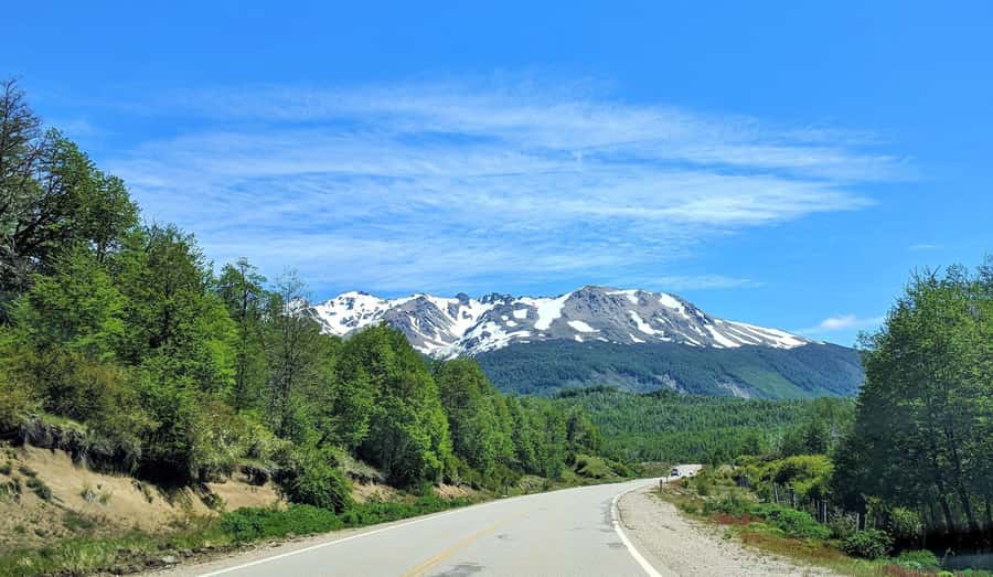 From Bariloche: San Martin de los Andes and 7 Lakes Circuit - Villarino and Falkner, two lakes in one stretch