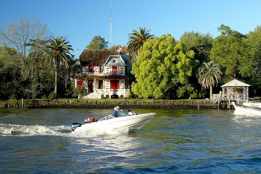 From Buenos Aires: Boat Trip to Tigre with Puerto de Frutos - Entering the Paraná Delta