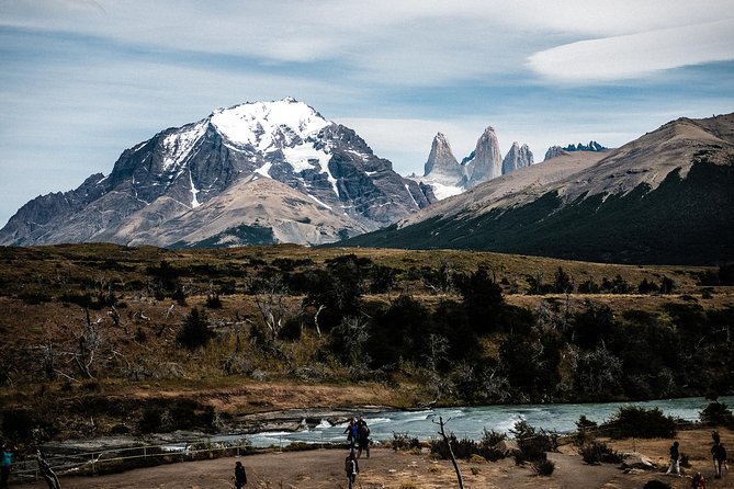 From El Calafate: Full-Day Tour to Torres del Paine - The 6:30 a.m. departure and the road to Chile