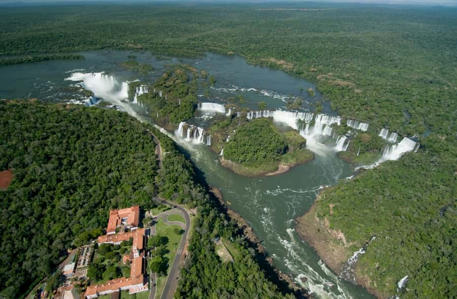 From Foz do Iguaçu: Argentinean Falls Tour with Pickup - Timing, group size, and the optional boat ride